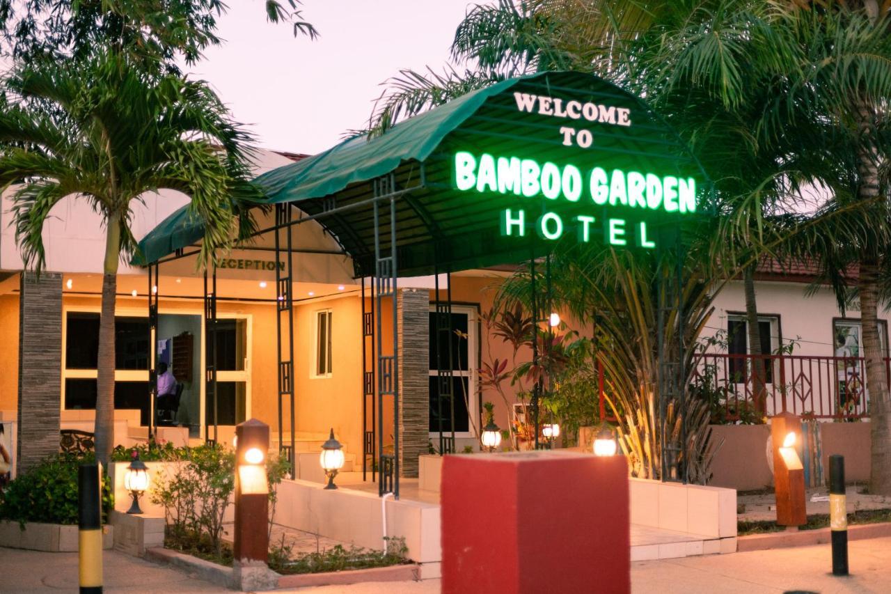 Bamboo Garden Hotel 萨拉昆达 外观 照片