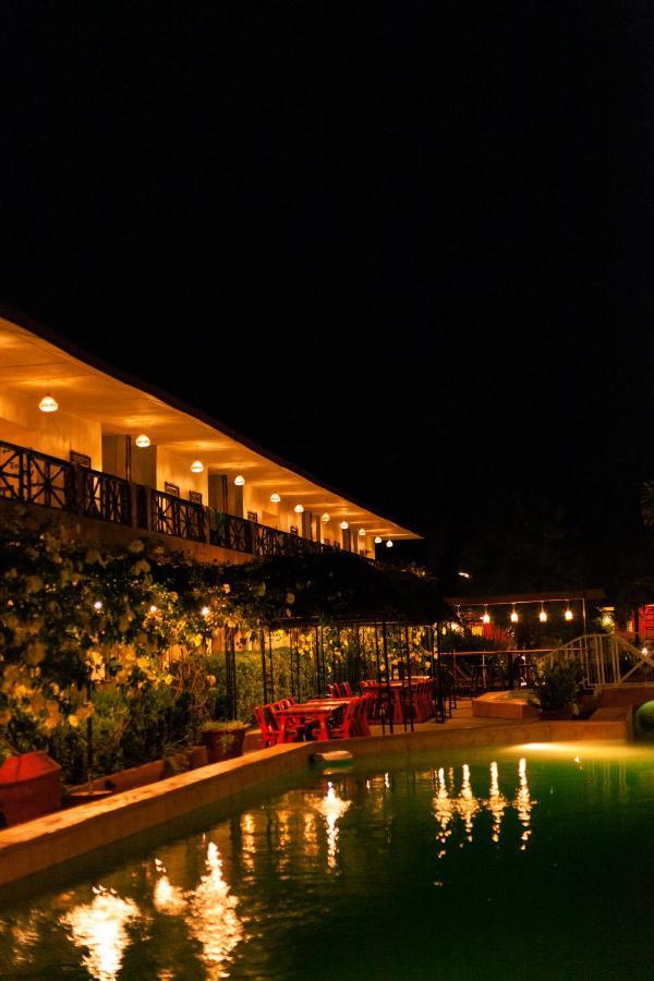 Bamboo Garden Hotel 萨拉昆达 外观 照片