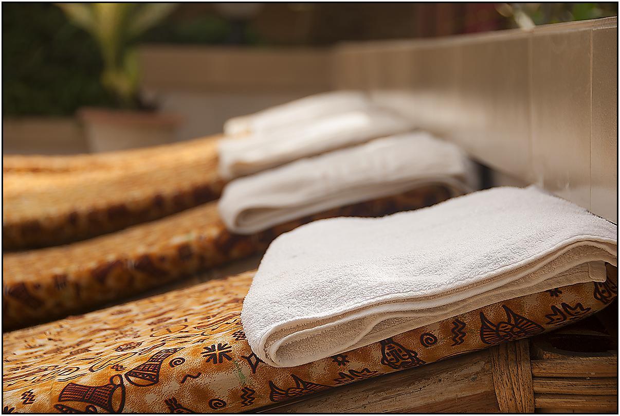 Bamboo Garden Hotel 萨拉昆达 外观 照片